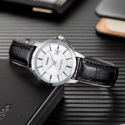 Casio LTP-V004L-7AUDF – Montre Femme Cuir noir Cadran Blanc