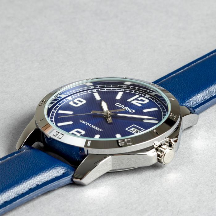 Casio MTP-V004L-2BUDF – Montre Homme Cadran Bleu Bracelet Cuir