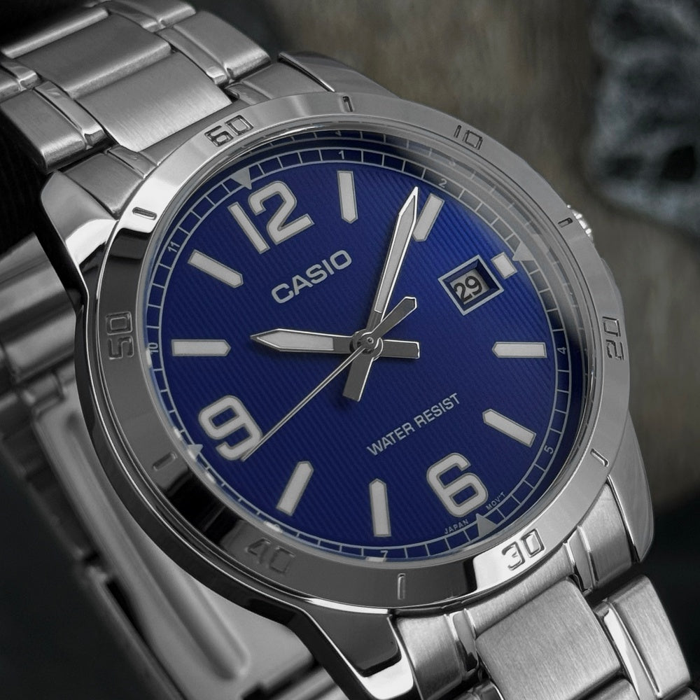 Casio MTP-V004D-2B – Montre Homme Acier Inoxydable Bleu